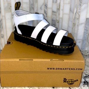 DR MARTEN WHITE BLAIRE SANDALS